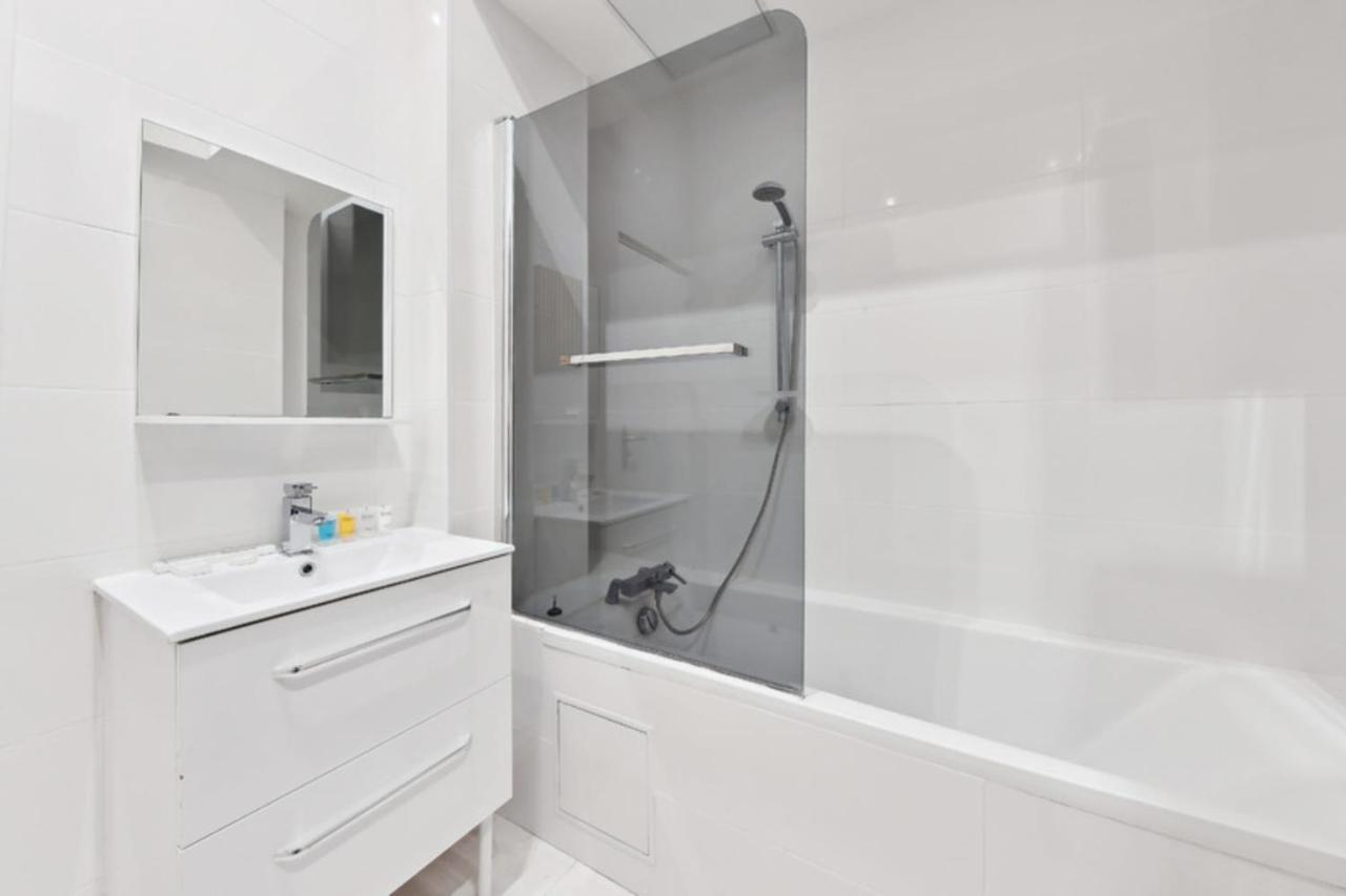 269 Pereire - Superb In Appartamento Parigi
